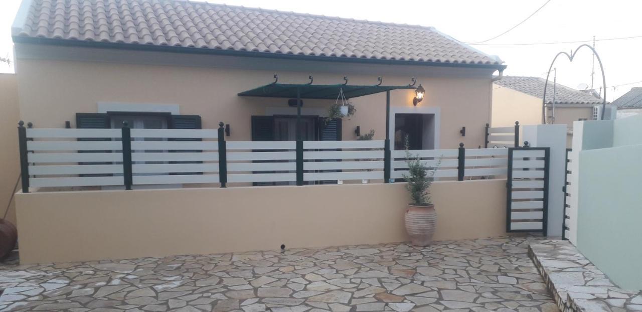 Eirini'S House Liapades Apartment Exterior photo